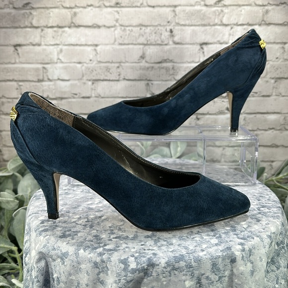 Carriage Court Navy Blue Suede Pointed Toe 3” Dress Heels Women’s 7.5B💙NWOT💙 - Picture 4 of 11